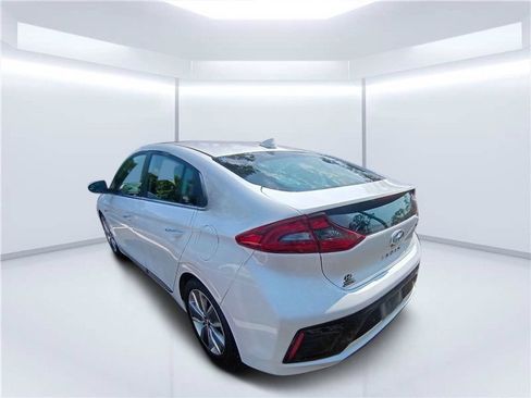 Used 2019 Hyundai Ioniq Limited FWD image 4