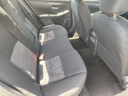 Used 2025 Nissan Sentra SR FWD image 31