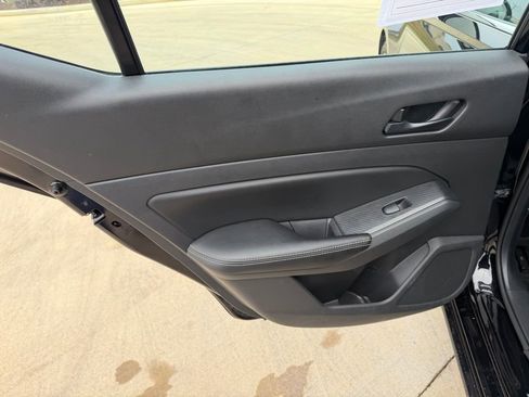 Used 2024 Nissan Altima 2.5 SV image 14