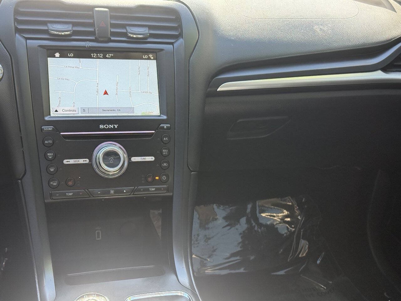 Used 2017 Ford Fusion Titanium FWD image 8