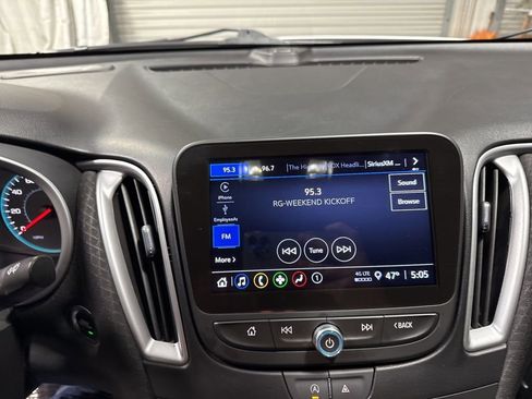 Used 2023 Chevrolet Malibu LT image 30