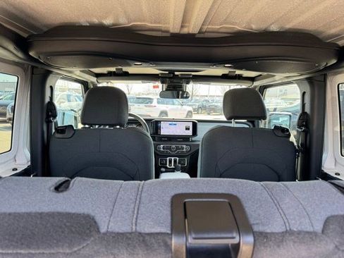 Certified 2024 Jeep Wrangler Sport S image 30