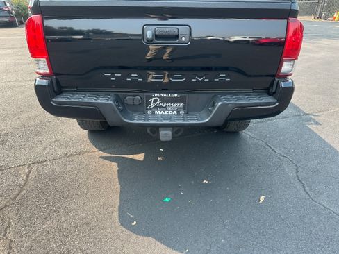 Used 2019 Toyota Tacoma SR5 AWD/4WD image 22