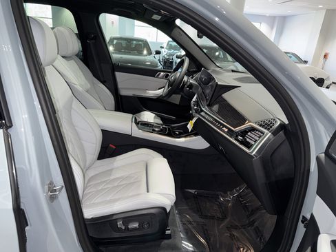 New 2026 BMW X5 xDrive40i w/ M Sport Package AWD/4WD image 9