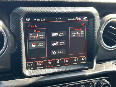 Used 2022 Jeep Wrangler Unlimited Rubicon w/ Dual Top Group AWD/4WD image 34