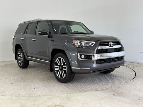 Used 2022 Toyota 4Runner Limited AWD/4WD image 7