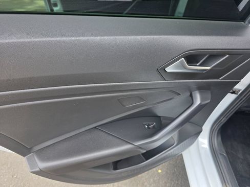 Used 2019 Volkswagen Jetta SE FWD image 22
