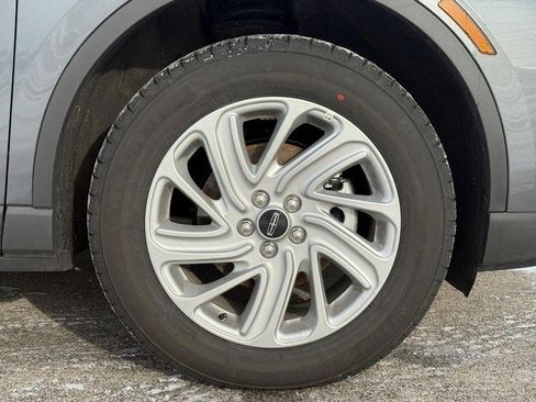 New 2025 Lincoln Corsair AWD image 4