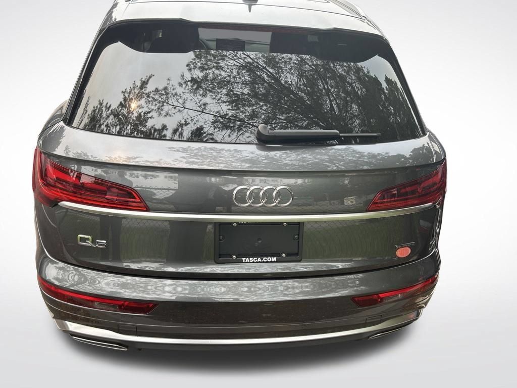Used 2023 Audi Q5 2.0T Premium w/ Convenience Package AWD/4WD image 5