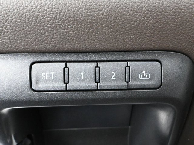Used 2018 GMC Sierra 1500 Denali AWD/4WD image 15
