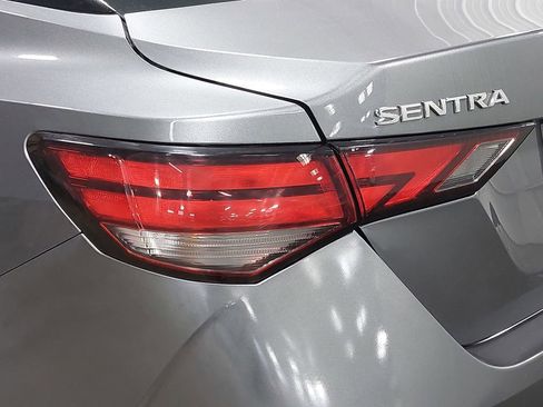 Used 2023 Nissan Sentra SV image 33