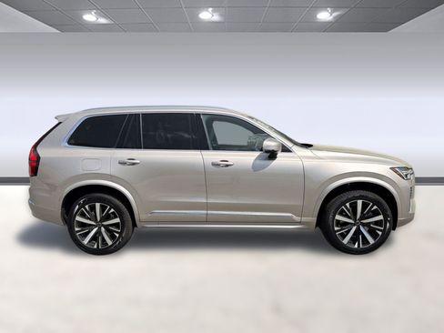 New 2026 Volvo XC90 B5 Core w/ Protection Package image 8