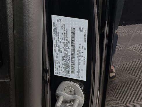 Used 2025 Ford Escape ST-Line image 28