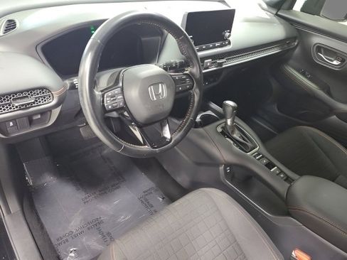 Used 2025 Honda HR-V Sport image 22