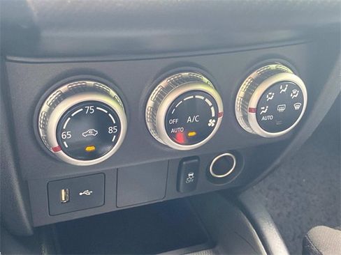 Used 2021 Mitsubishi Outlander Sport Black Edition image 25