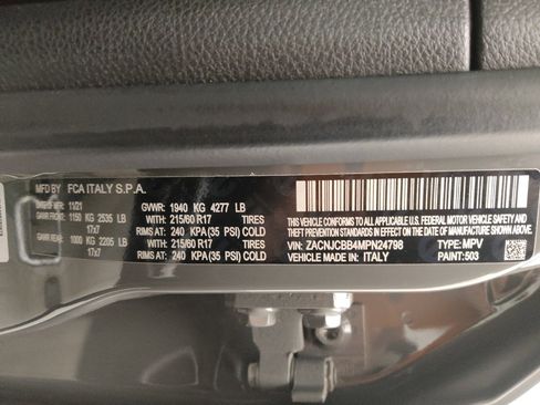 Used 2021 Jeep Renegade Latitude w/ Sun & Sound Group FWD image 33