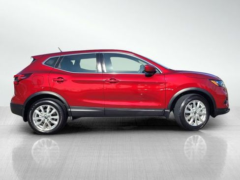 Used 2021 Nissan Rogue Sport S image 3