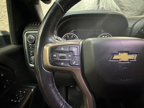 Used 2021 Chevrolet Silverado 2500 High Country w/ Z71 Off-Road Package AWD/4WD image 17