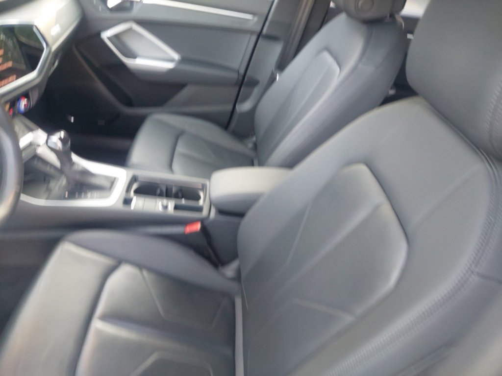 Used 2025 Audi Q3 2.0T Premium Plus w/ Premium Plus Package AWD/4WD image 21