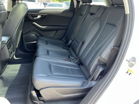 Used 2024 Audi Q7 2.0T Premium Plus AWD/4WD image 30