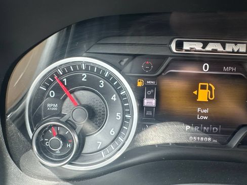 Used 2022 RAM 1500 Laramie AWD/4WD image 12