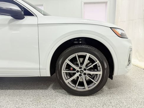 Used 2022 Audi SQ5 Premium Plus w/ Premium Plus Package image 24