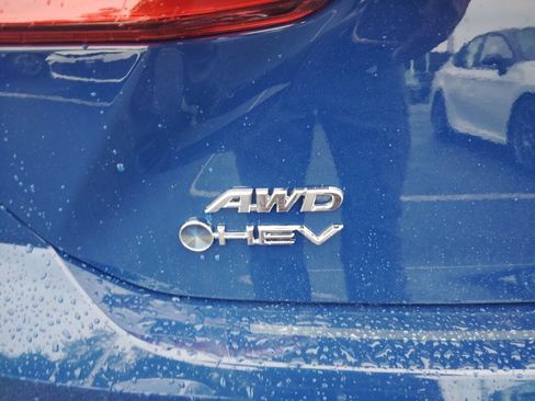 New 2026 Toyota Camry Hybrid AWD/4WD image 11