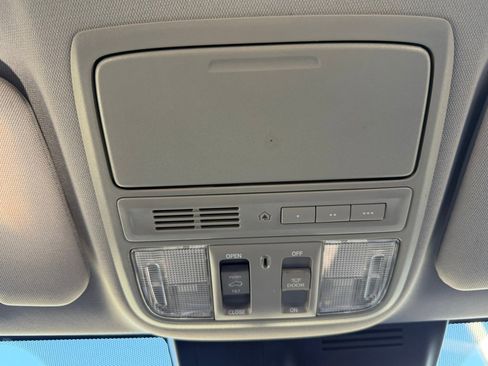 Used 2022 Honda CR-V EX-L image 18