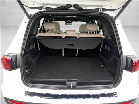 Used 2026 Mercedes-Benz GLB 250 image 6