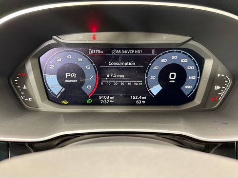 Certified 2025 Audi Q3 2.0T Premium w/ Convenience Package image 32