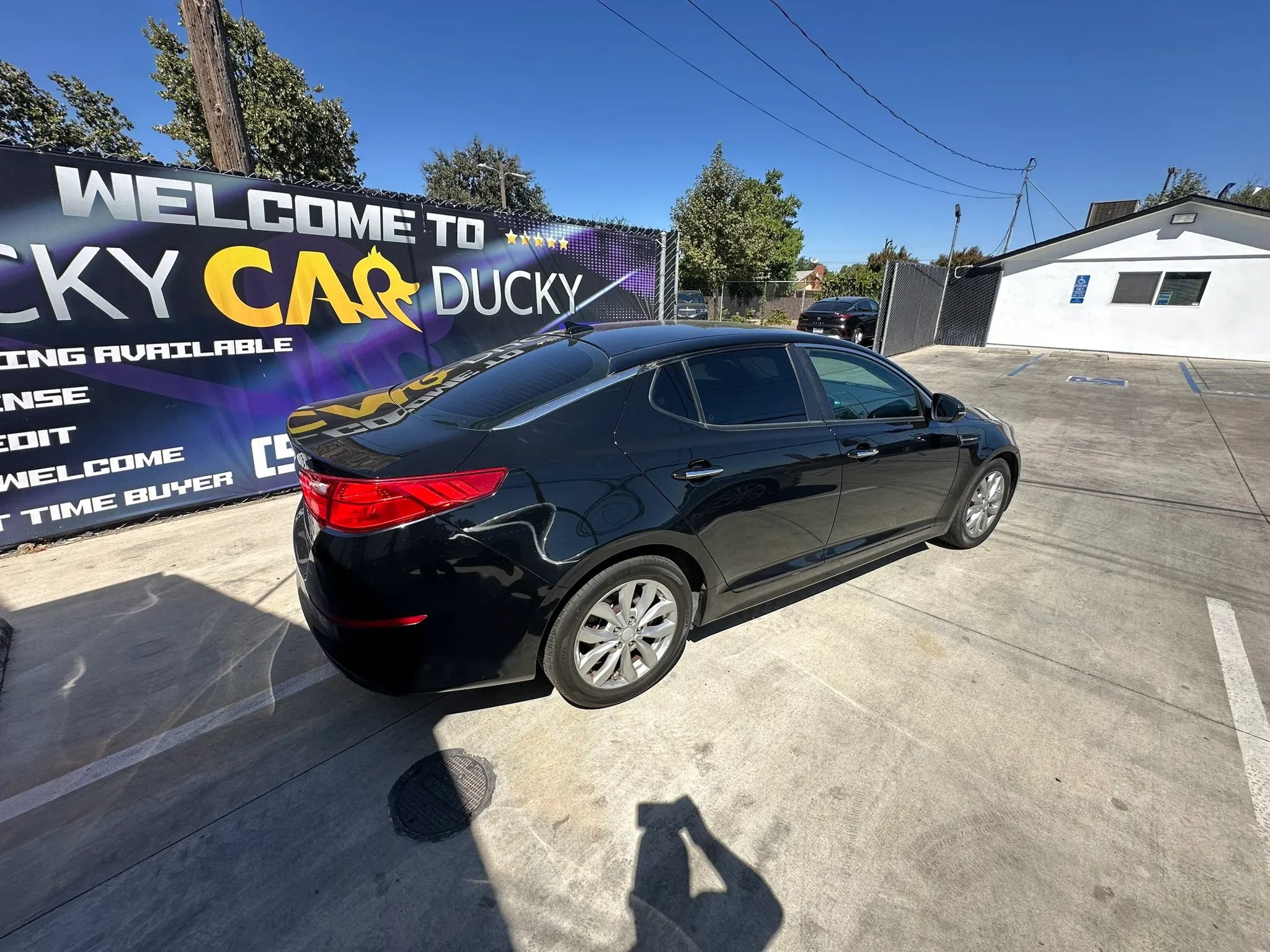 Used 2015 Kia Optima LX FWD image 5