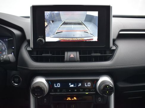 Used 2023 Toyota RAV4 XLE AWD/4WD image 15
