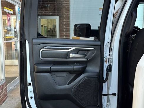 Used 2019 RAM 1500 Big Horn image 30