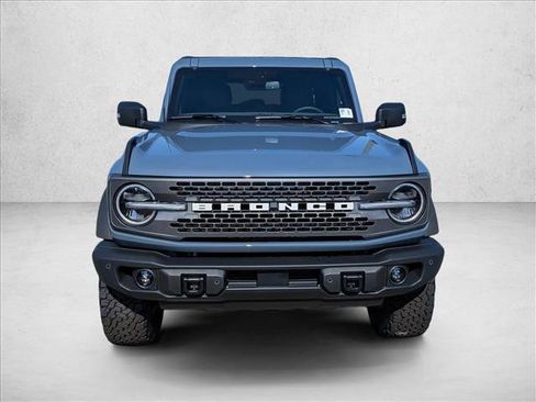 New 2025 Ford Bronco Badlands image 6