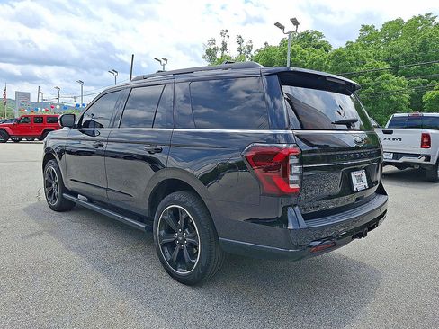 Used 2024 Ford Expedition Limited AWD/4WD image 22