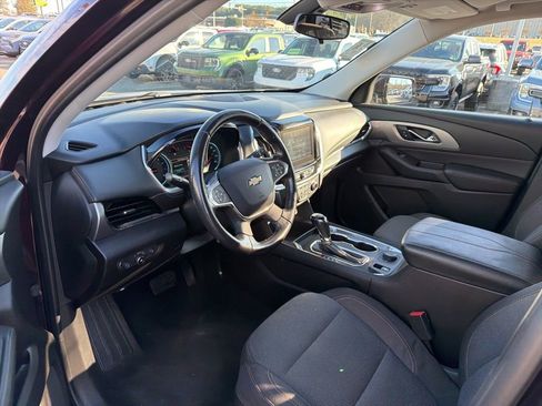 Used 2018 Chevrolet Traverse LT image 7