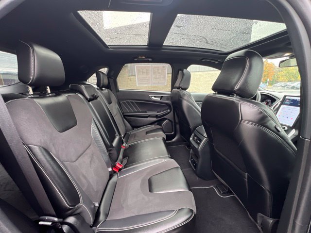 Used 2024 Ford Edge ST w/ Equipment Group 401A AWD/4WD image 13