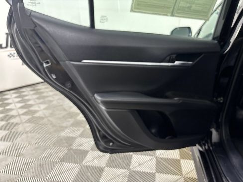 Used 2022 Toyota Camry XSE w/ Carpet Mat Package (TMS) FWD image 24