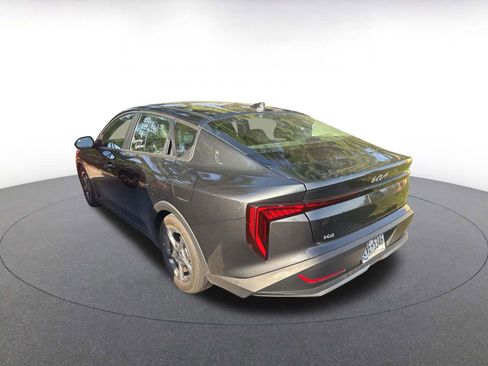 Used 2025 Kia K4 LXS image 5