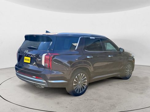 Used 2024 Hyundai Palisade Calligraphy AWD/4WD image 5