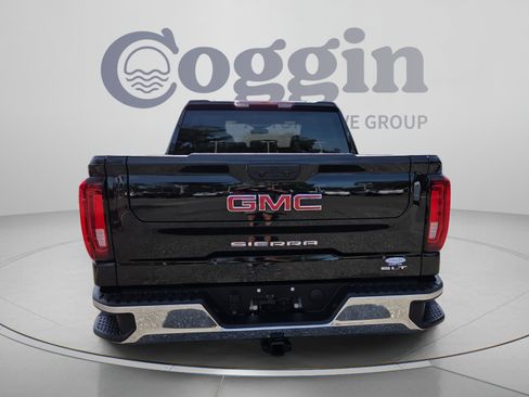 Used 2026 GMC Sierra 1500 SLT AWD/4WD image 4