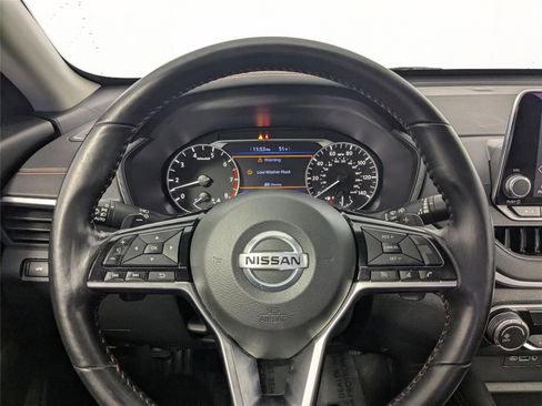 Used 2021 Nissan Altima 2.5 SR image 12