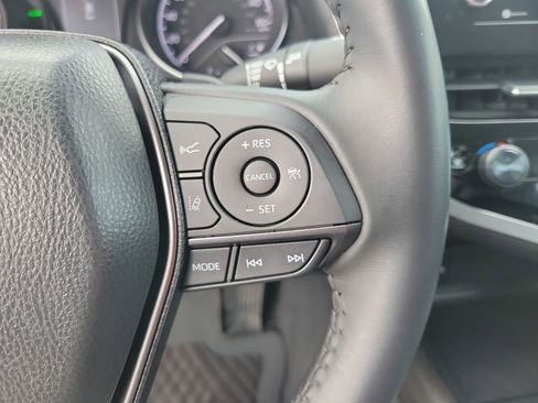 Used 2024 Toyota Camry SE w/ Convenience Package image 26