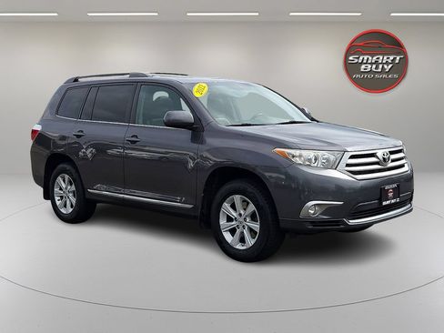 Used 2012 Toyota Highlander SE w/ Tow Pkg AWD/4WD image 4