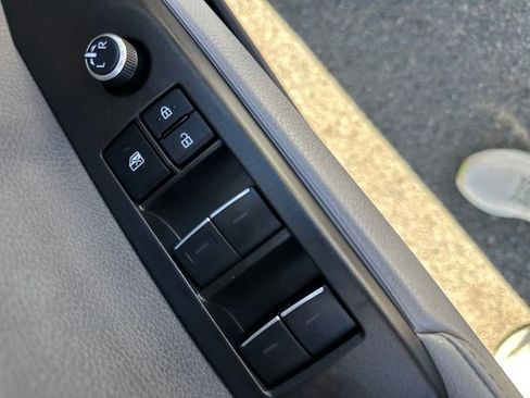 Certified 2023 Toyota Camry XLE FWD image 33