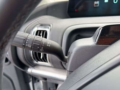 Certified 2025 Ford Expedition Max Platinum image 25