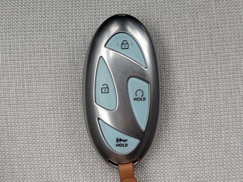 Certified 2026 Hyundai Ioniq 9 SE AWD/4WD image 36