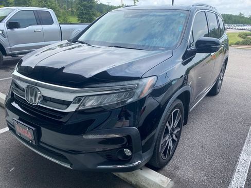 Used 2019 Honda Pilot Elite image 2