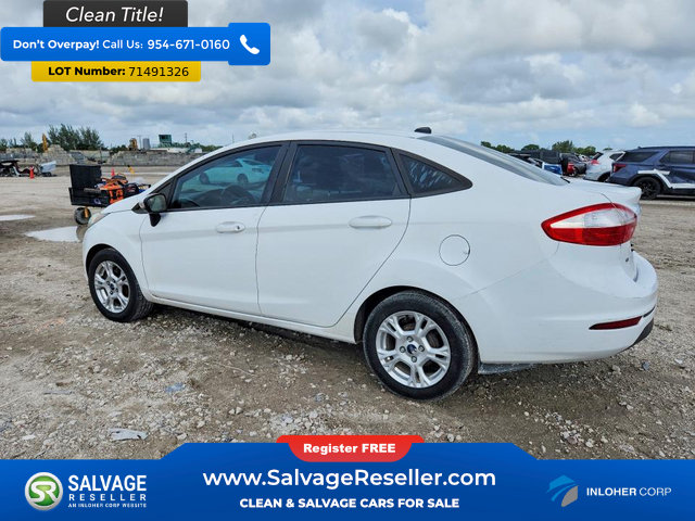 Used 2016 Ford Fiesta SE FWD image 3