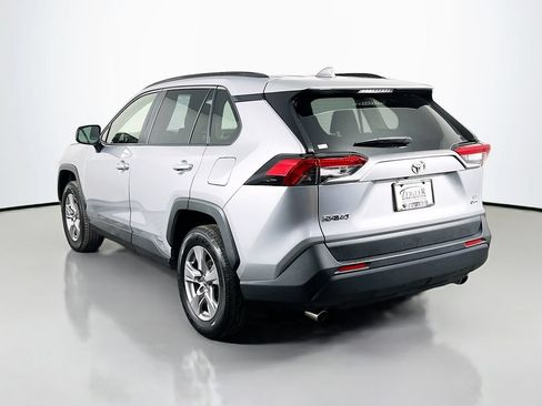 Used 2025 Toyota RAV4 LE AWD/4WD image 5